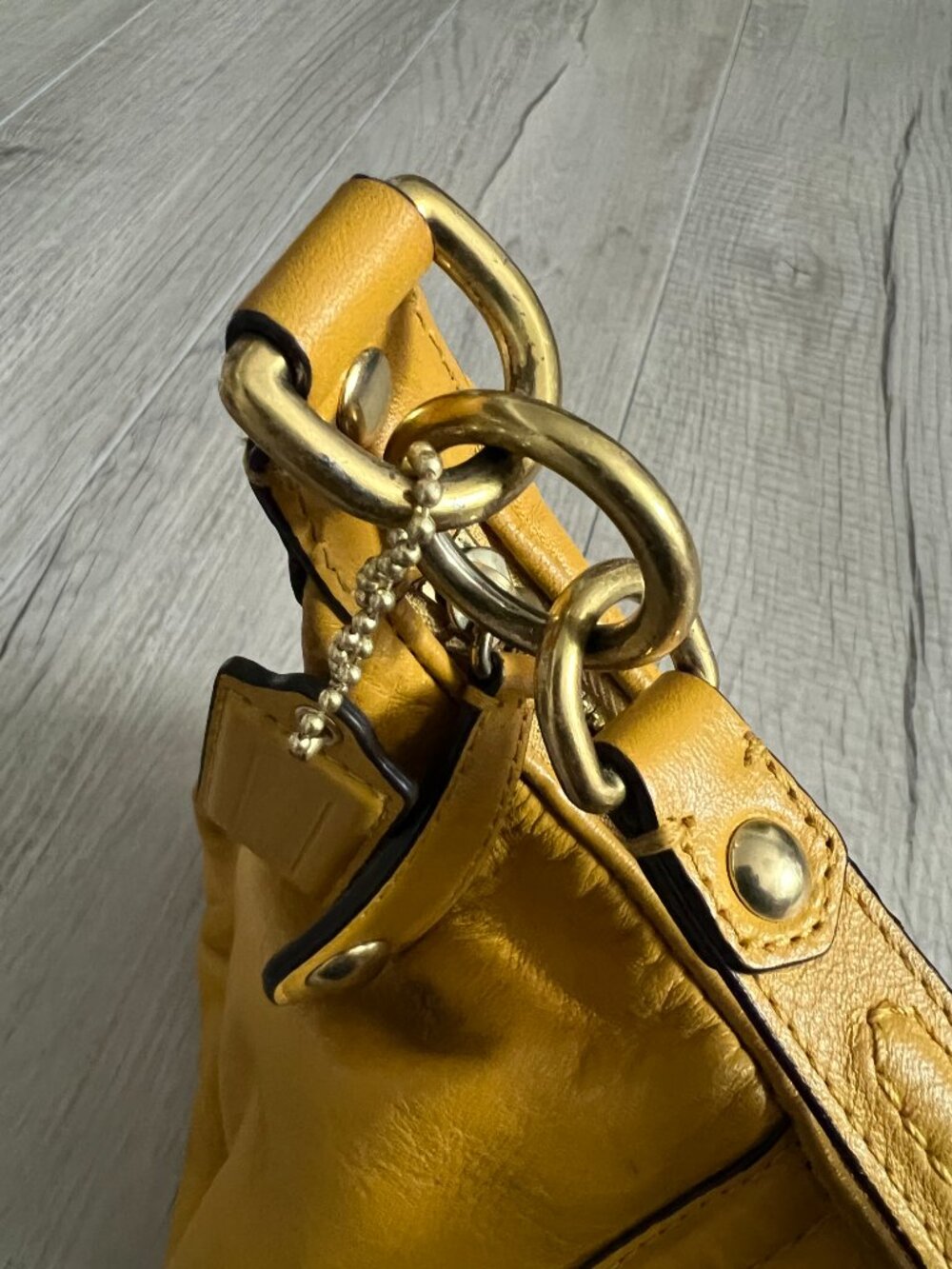Coach Yellow Leather Ashley Hobo Y2K Retro Shoulder Bag Purse - Picture 8 of 11